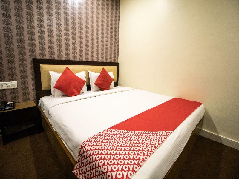 Oyo Imax Inn Near Charminar Hyderabad Exterior photo